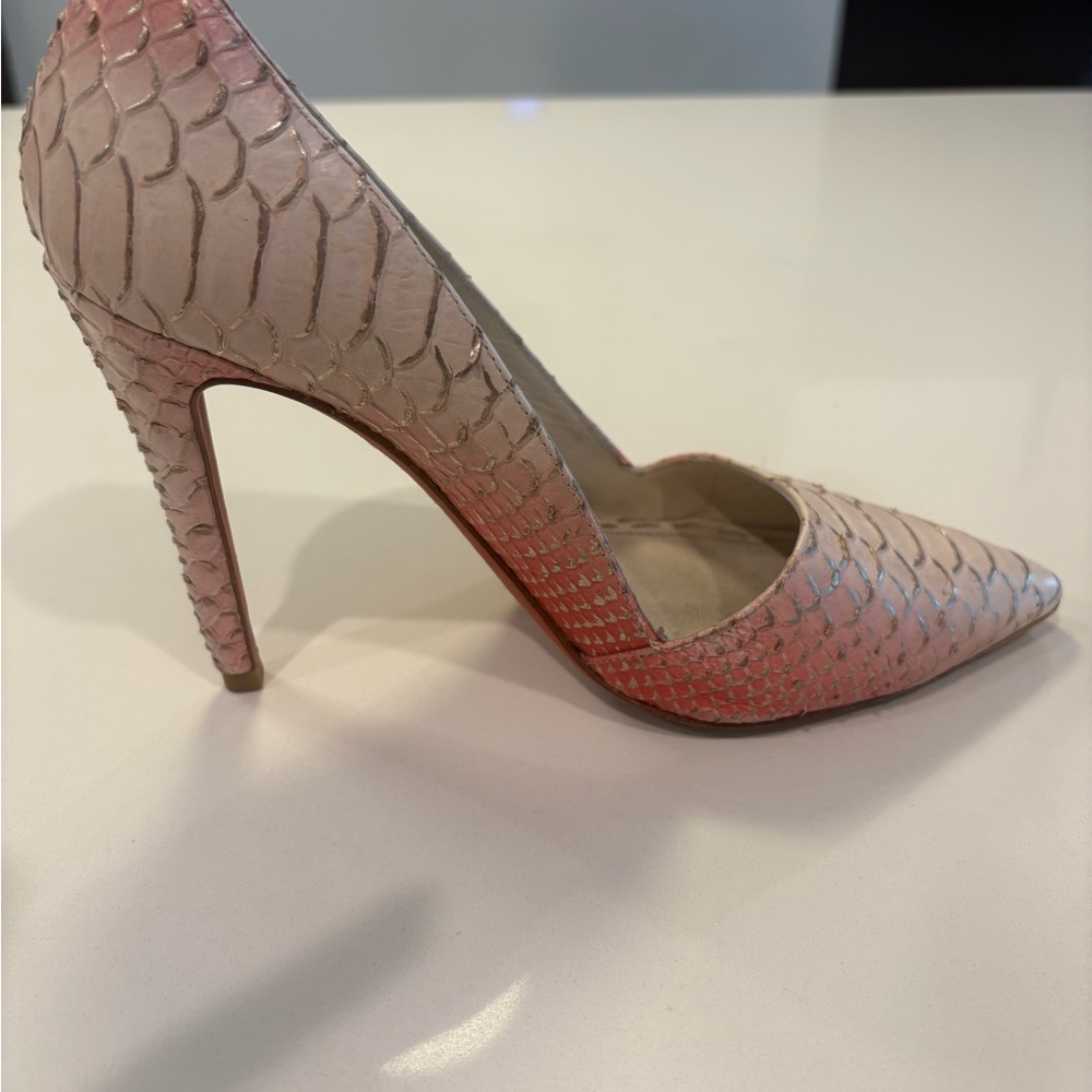 Alice + Olivia Pink and Cream Textured Heels